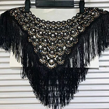 fur collar flower